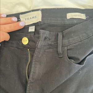 FRAME Le High Skinny Jeans in Black